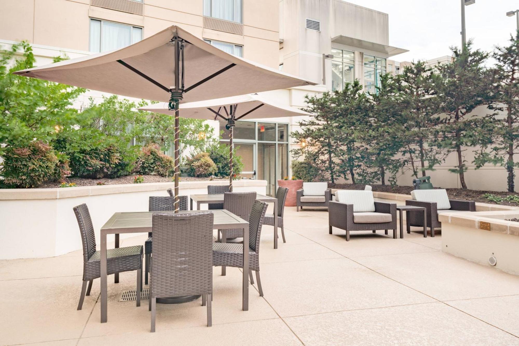 Courtyard By Marriott Silver Spring Downtown Ngoại thất bức ảnh